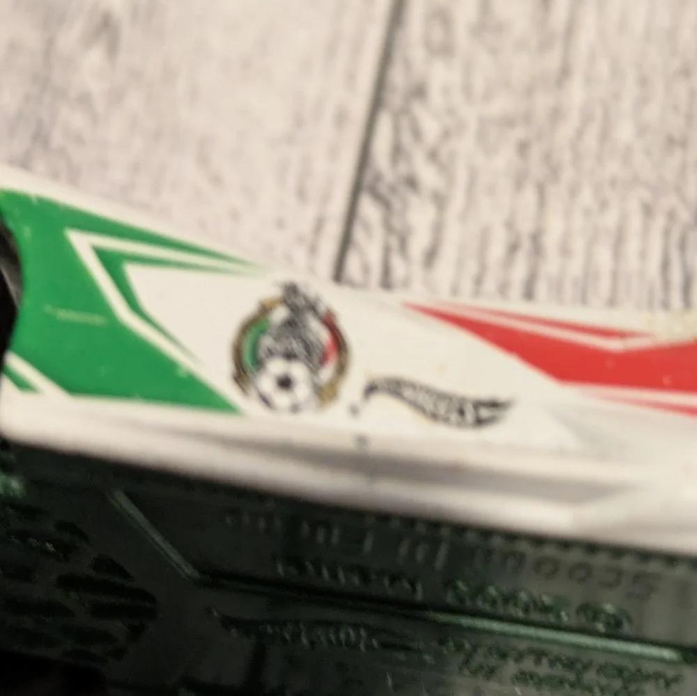 Hot Wheels Racing Star White and Green Toy Car